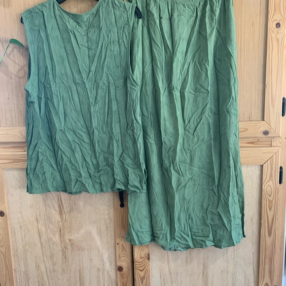 New W/Tags C.M. Shapes Green Sleeveless Top and Skirt Set Sz Large - Picture 4 of 6